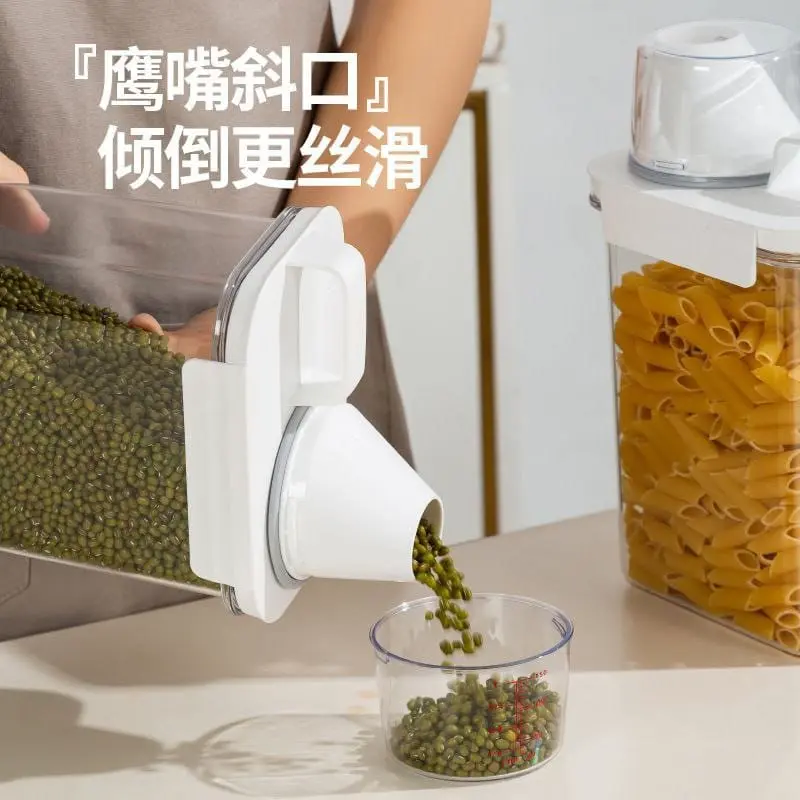 Storage containers with measuring cup, photo 3