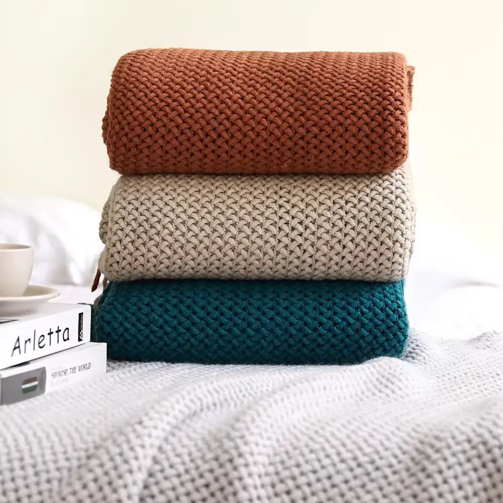 Decorative knitted throw blankets, photo 2