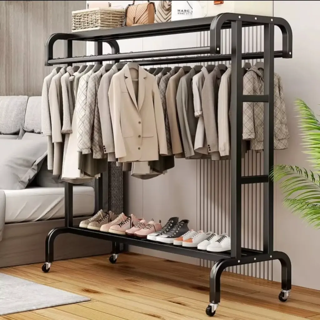 Clothes rack, photo 2