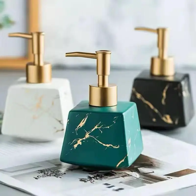 Ceramic soap dispenser (White)